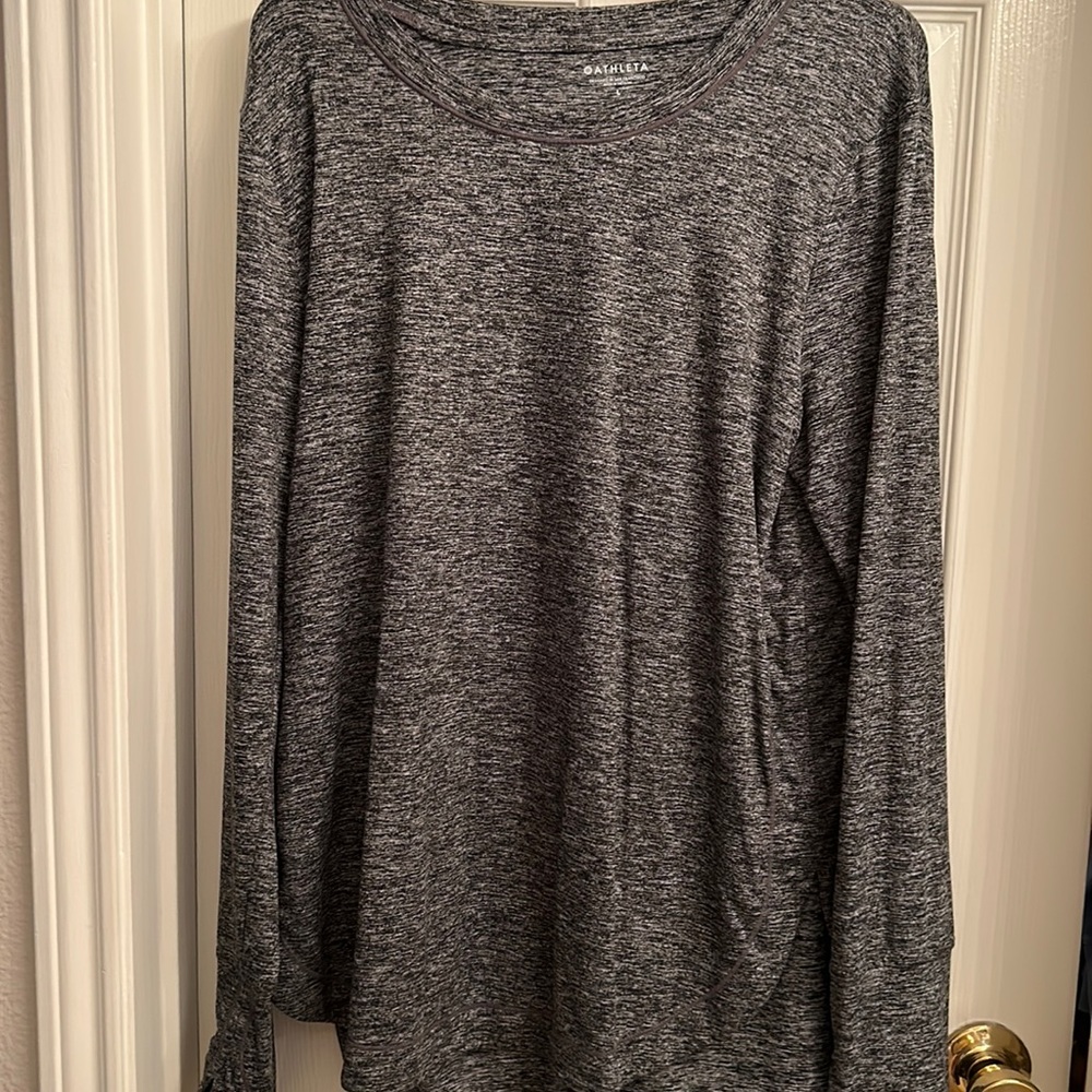 Athleta running top.